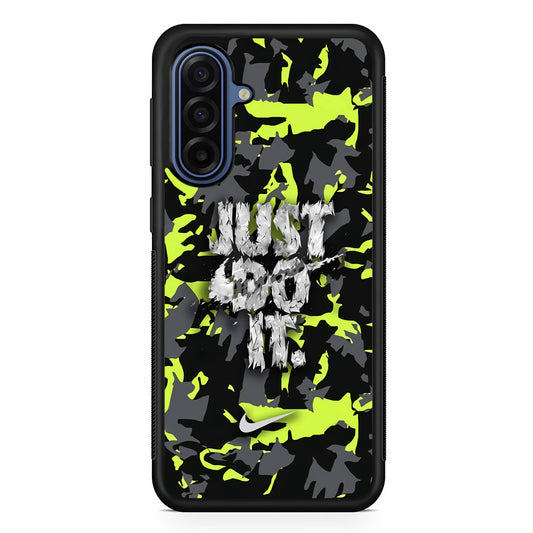 Nike Sharply Hide Samsung Galaxy A17 Case | Samsung Galaxy A17 Protective Rubber Case