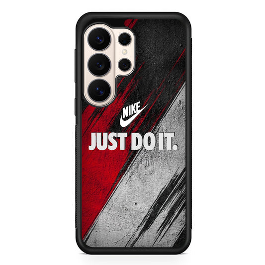 Nike Texture Abstract Red White Samsung Galaxy S26 Ultra Case | Slim Everyday Protection for Galaxy S26 Ultra