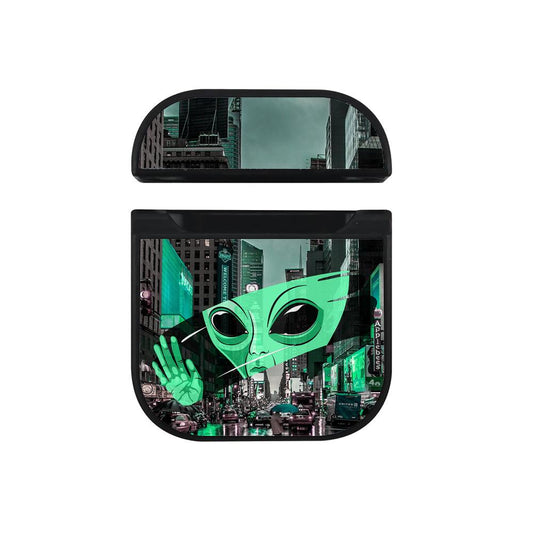 Alien Observing The City Apple Airpods Case-Xtracase