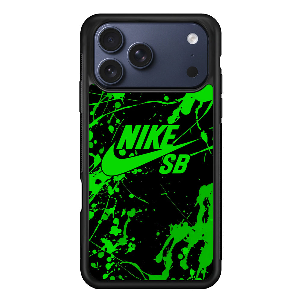 Nike Green Paint Splash iPhone 17 Pro Case - Xtracase