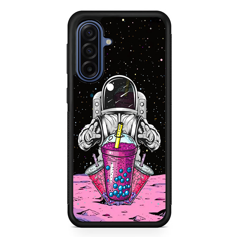 Astronaut and Bubble Ice Samsung Galaxy A17 Case | Slim Protective Phone Cover