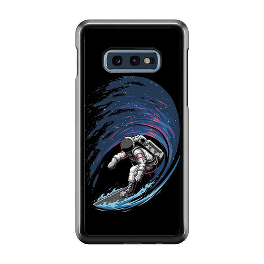 Astronaut Surfing The Sky Samsung Galaxy S10E Case-Plastic / Full Wrap (3D Case)-Xtracase