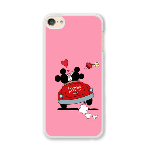 Mickey and Minnie Ride in The Car iPod Touch 6 Case