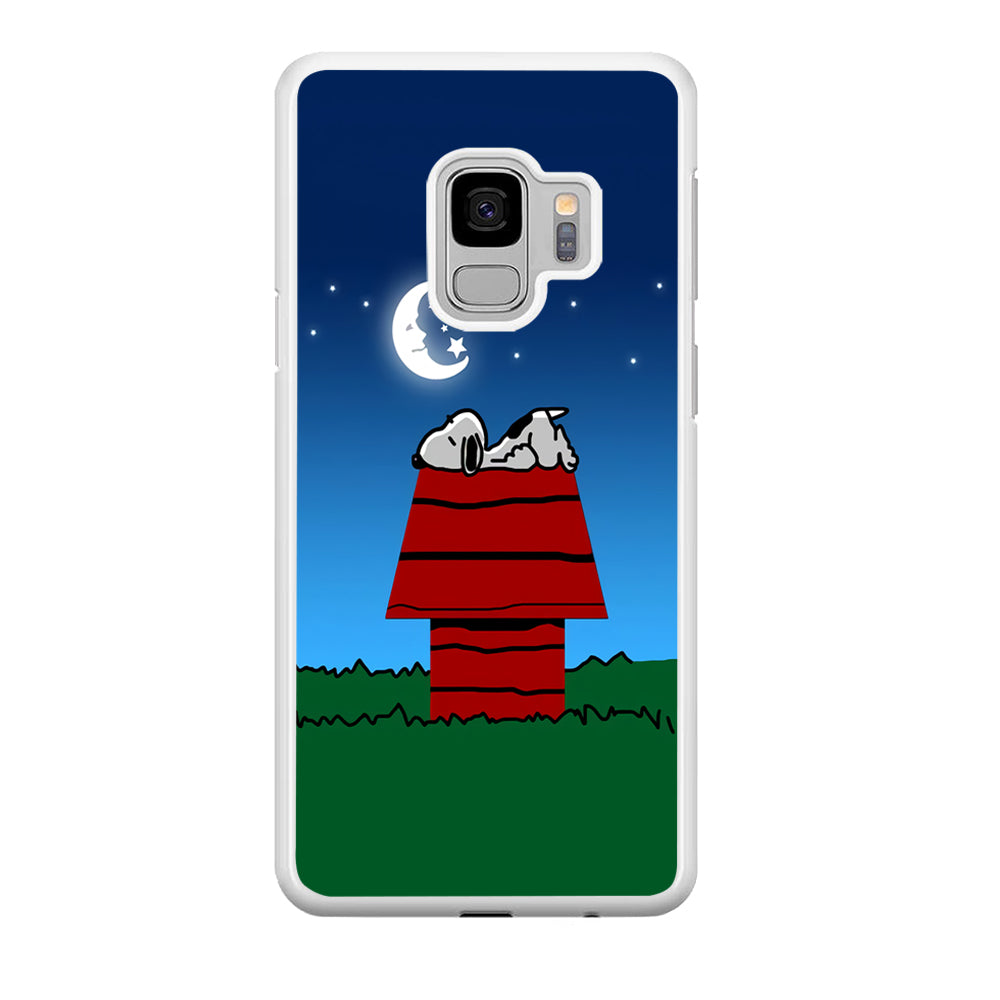 Snoopy Sleeps at Night Samsung Galaxy S9 Case